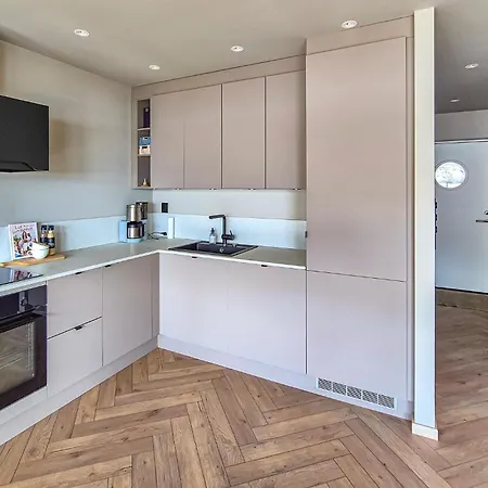 3 Bedroom Gorgeous In Holiday home